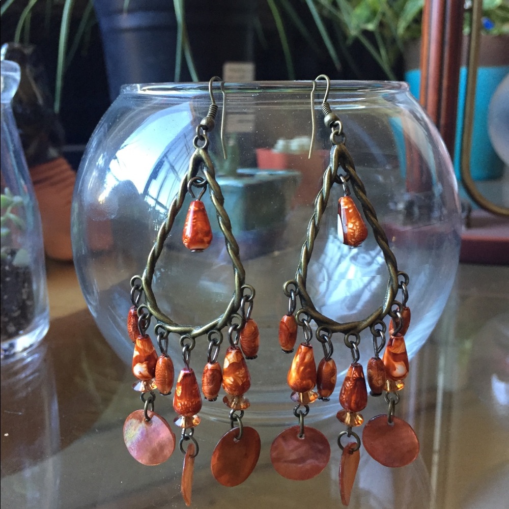 Handmade earrings. 🐚🇹🇭